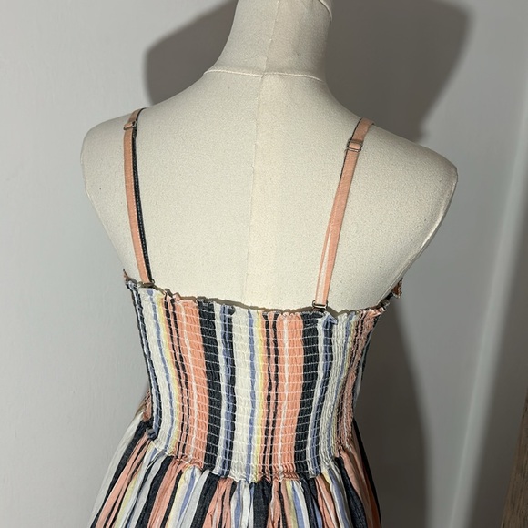 Lilah Dress - Picture 9 of 12